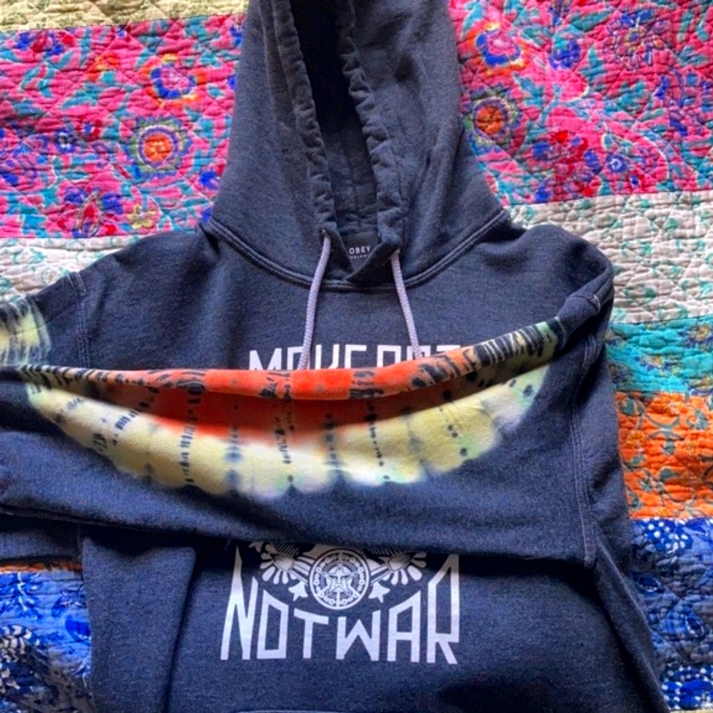 OBEY make art not war hoodie